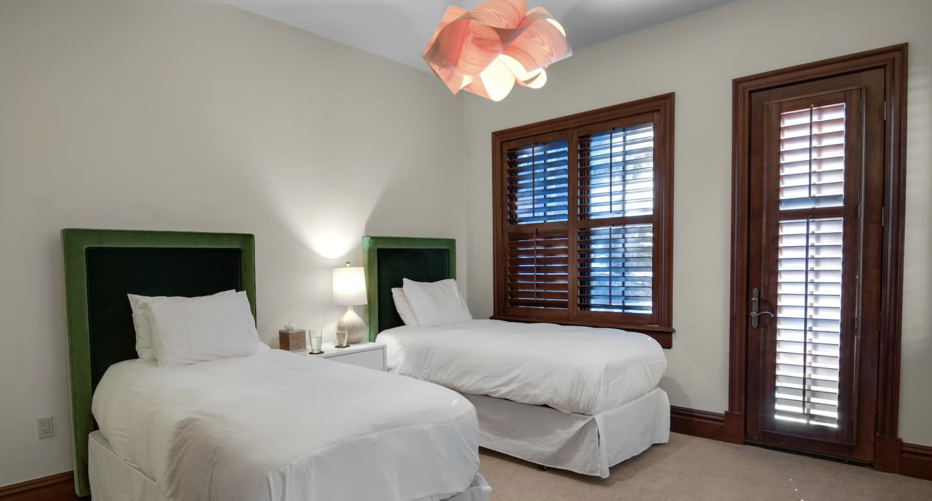 Village Walk Place - Image 16